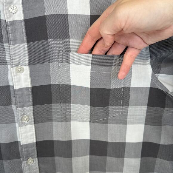 Claiborne Easy Care Shirt Mens Size L Check Cotton Blend Short Sleeve Button Up - Picture 9 of 10